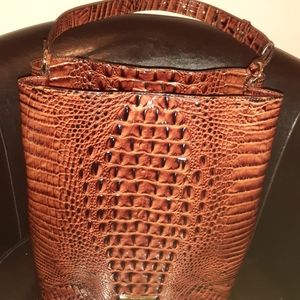 Brahmin Large Amelia